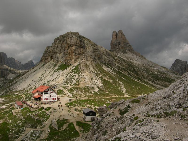 Drei Zinnen Runde 'Drei Zinnen Huette 2405m' (25).JPG